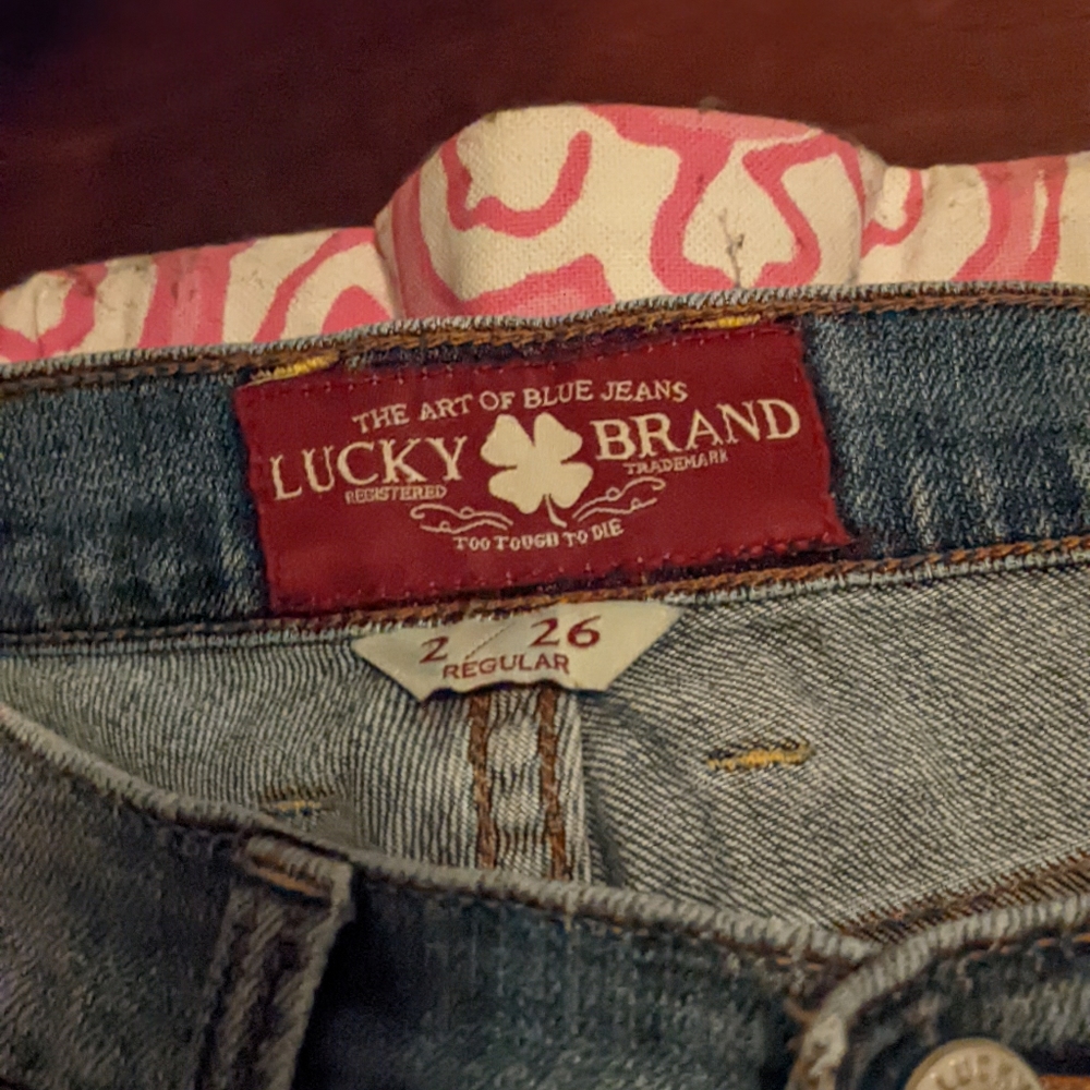 These Lucky Brand Sofia Boot Cut Jeans Size 2/26 Regular